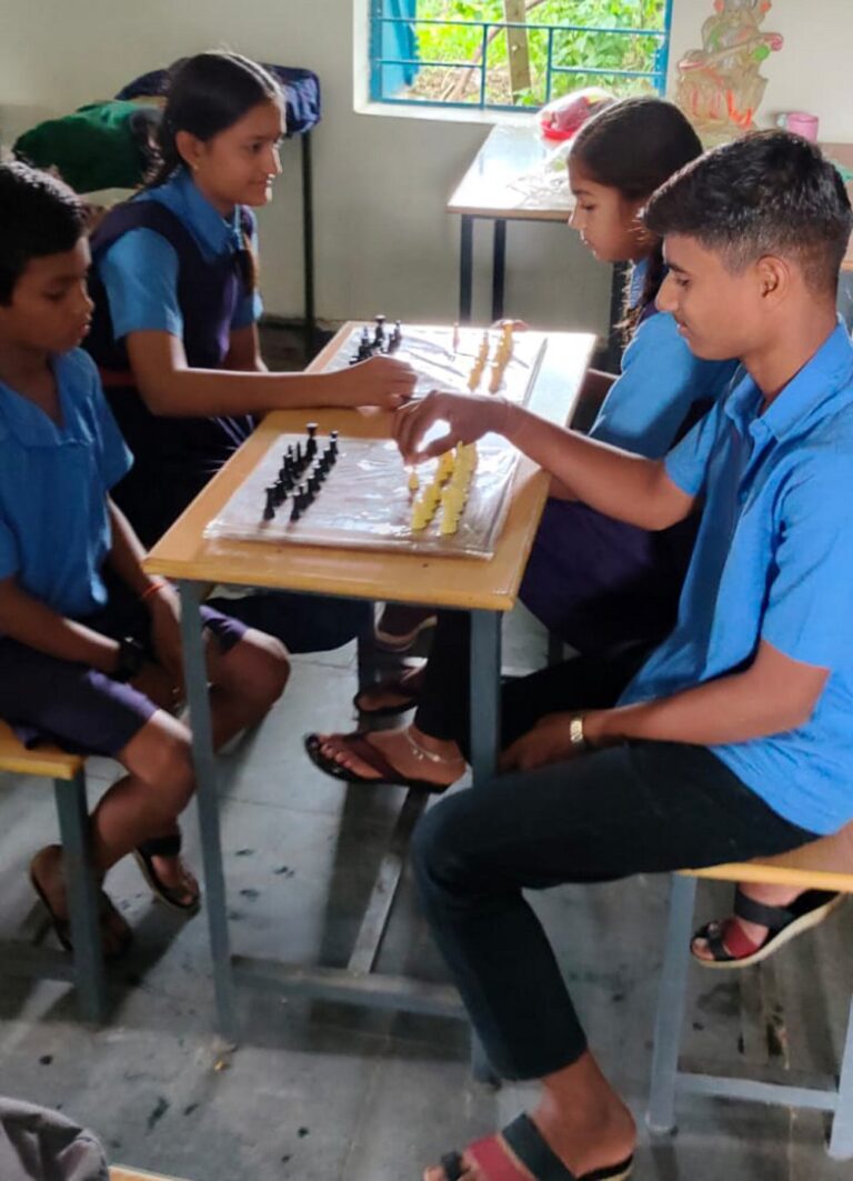 midil school bijour