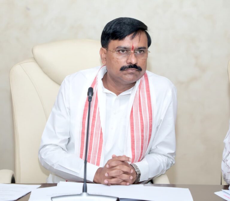 mp minister lodhi